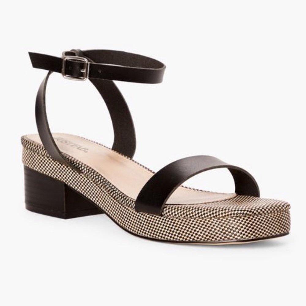 JEWEL BLOCKED HEEL SANDAL